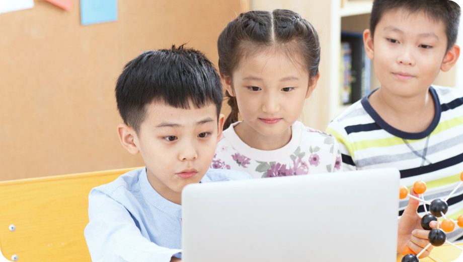 还原科学现象，总结现象共性